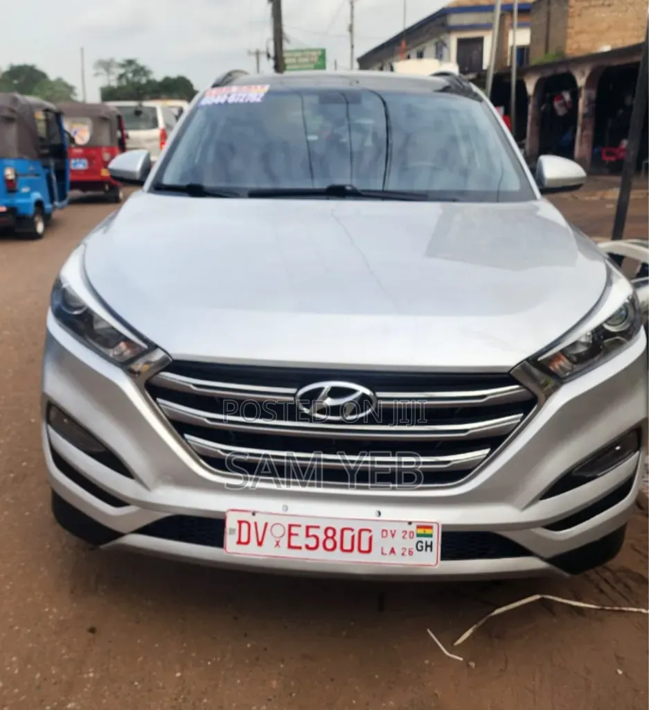 Hyundai Tucson SE AWD 2018 Silver