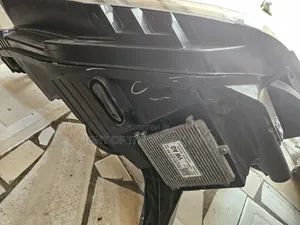 Vw Taramont Atlas Headlight Driver Side 2021-2024