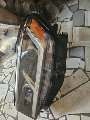 Vw Taramont Atlas Headlight Driver Side 2021-2024