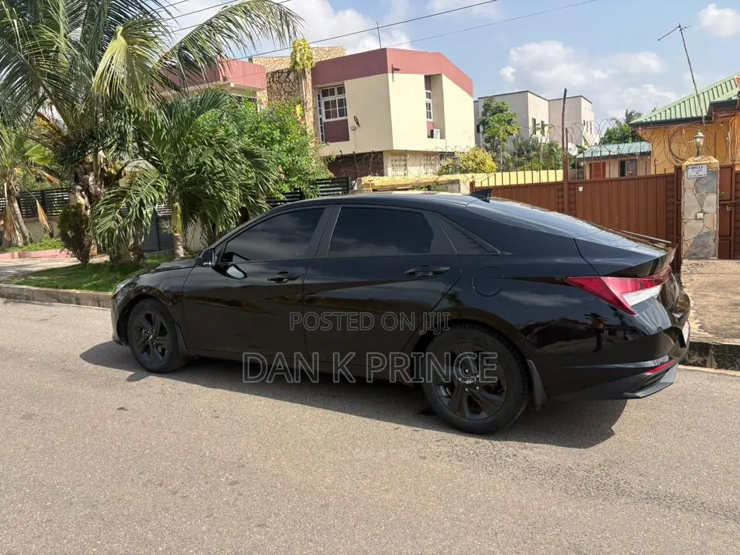 Hyundai Elantra Limited 2021 Black