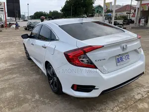 Honda Civic Touring 2dr Coupe (1.5L 4cyl) 2017 White