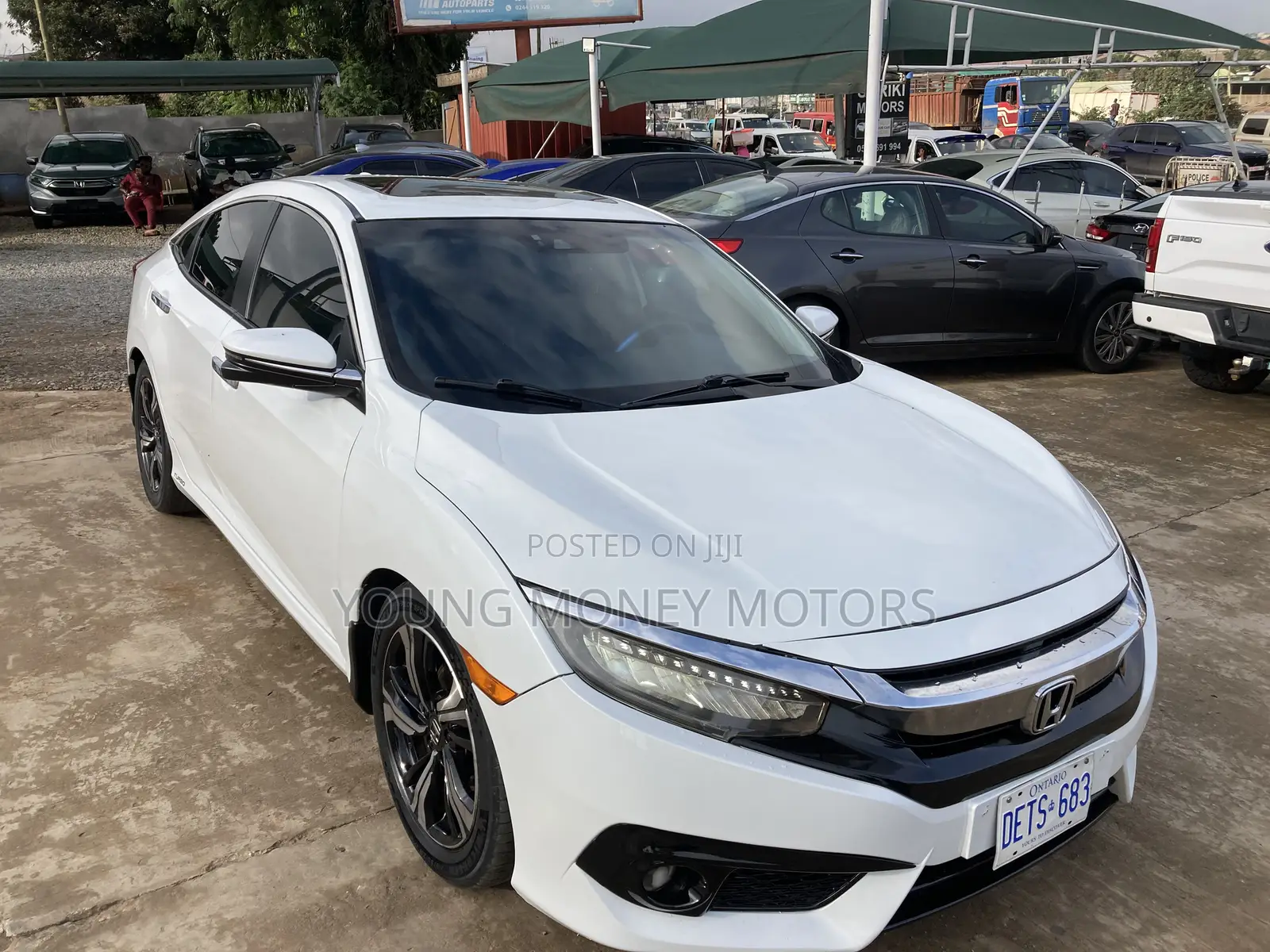 Honda Civic Touring 2dr Coupe (1.5L 4cyl) 2017 White