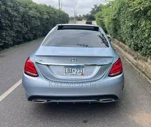 Mercedes-Benz C300 Sport 4Matic Sedan AWD (2.0L 4cyl 7A) 2017 Blue