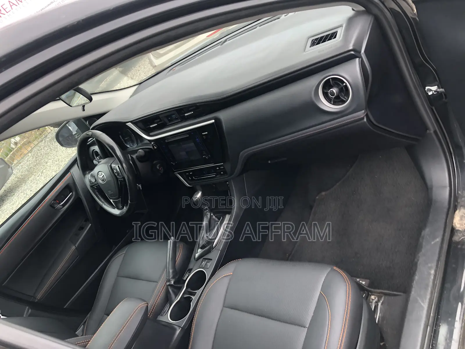 Toyota Corolla SE Special Edition 4dr Sedan (1.8L 4cyl CVT) 2017 Black