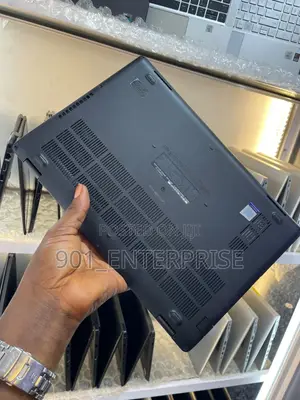 Laptop Dell Latitude 7390 8GB Intel Core i5 SSD 256GB