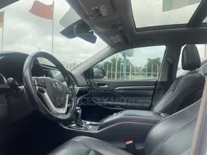 Toyota Highlander Limited 4x4 V6 (3.5L 6cyl 8A) 2018 White
