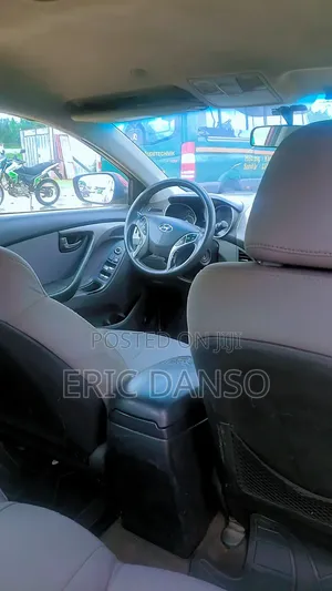 Hyundai Elantra 2013 Red