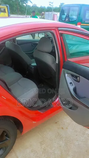 Hyundai Elantra 2013 Red