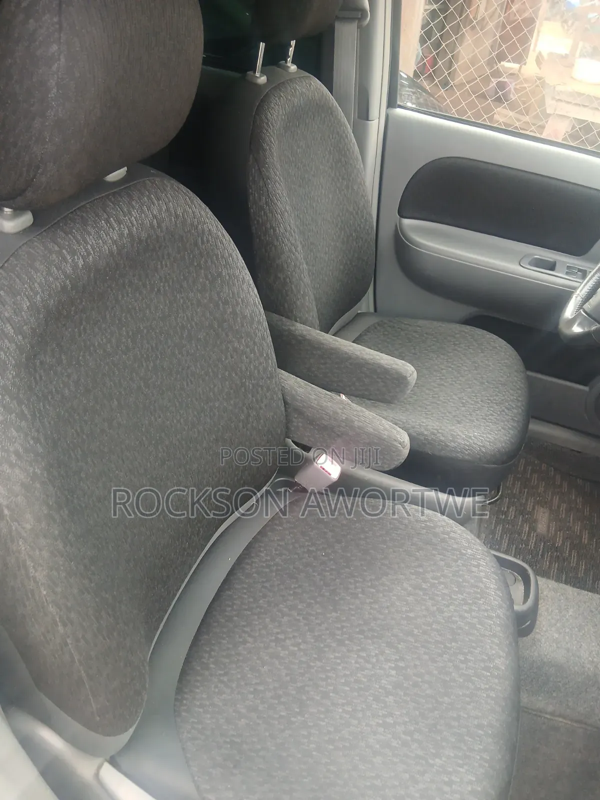 Toyota Sienta 2013 Brown