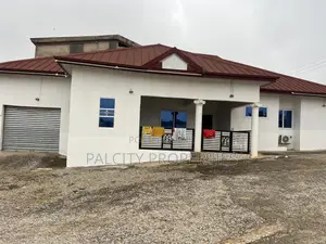 5bdrm House in Atonsu Palcity, Kumasi Metropolitan for rent
