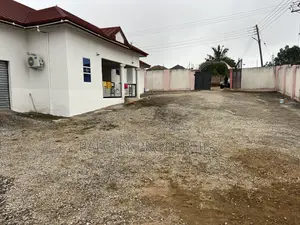 5bdrm House in Atonsu Palcity, Kumasi Metropolitan for rent