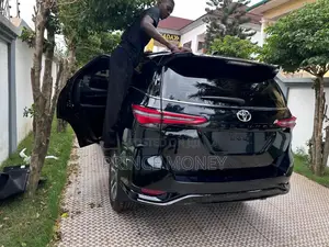New Toyota Fortuner 2025 Black