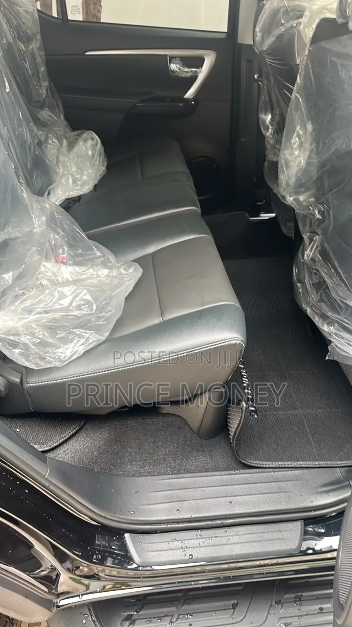 New Toyota Fortuner 2025 Black