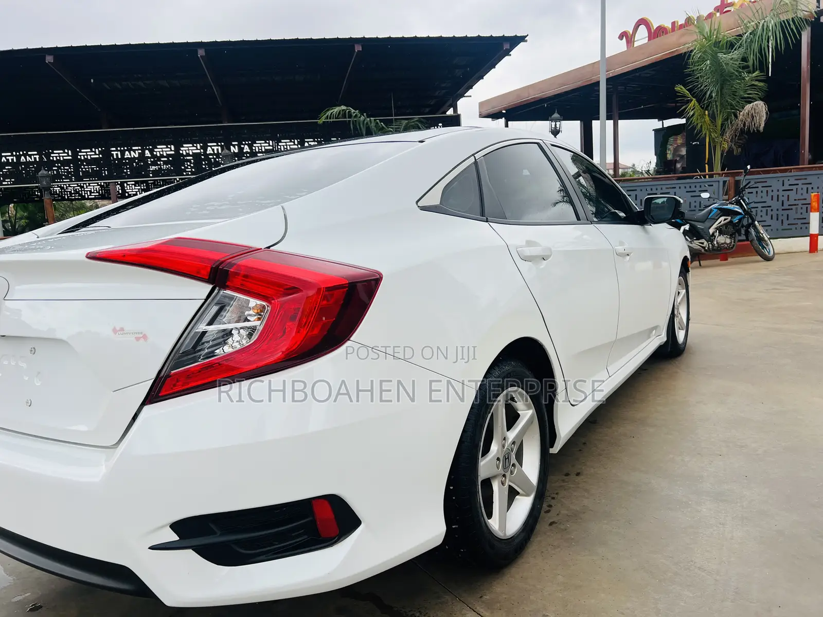 Honda Civic EX-T 4dr Sedan (1.5L 4cyl) 2017 White