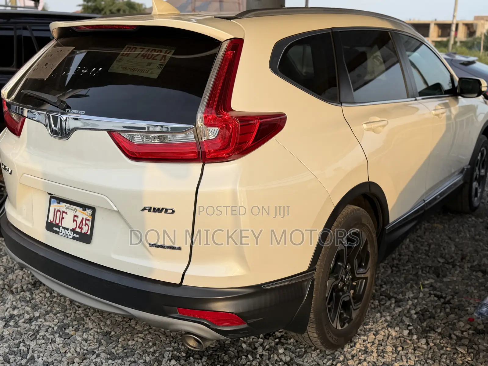 Honda CR-V Touring 4dr SUV AWD (1.5L 4cyl CVT) 2017 White