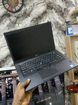 Laptop Dell Latitude 7490 16GB Intel Core i7 SSD 256GB