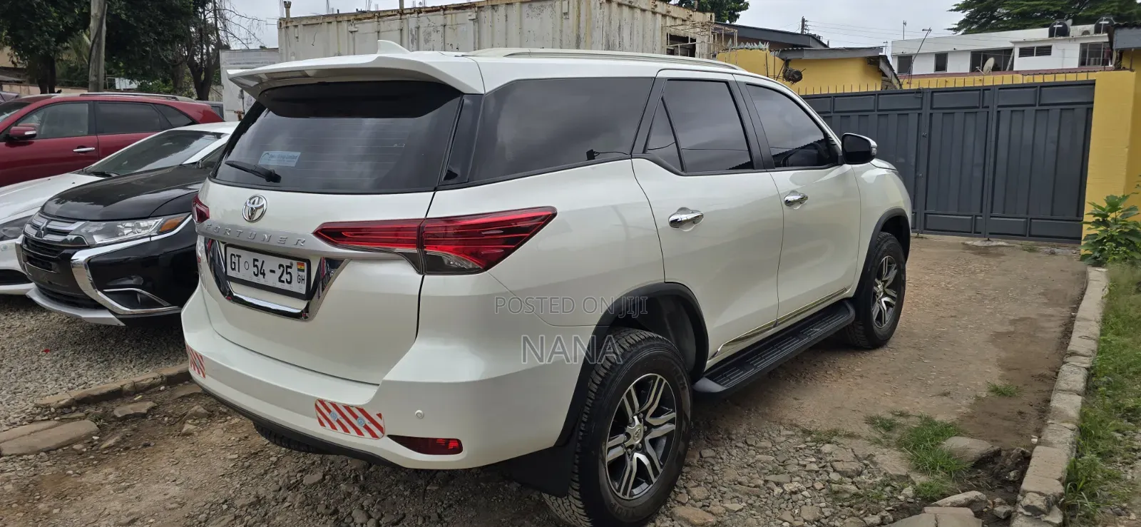 Toyota Fortuner 2022 White