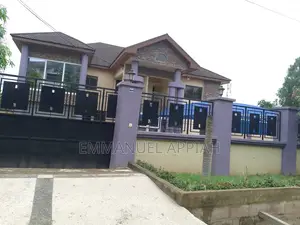 6bdrm House in Gbawe Bluecross for rent