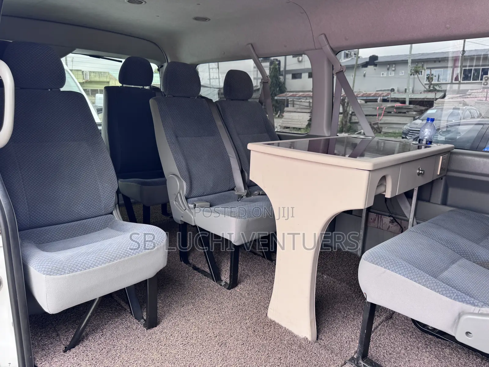 Toyota Grand HiAce 2002 White