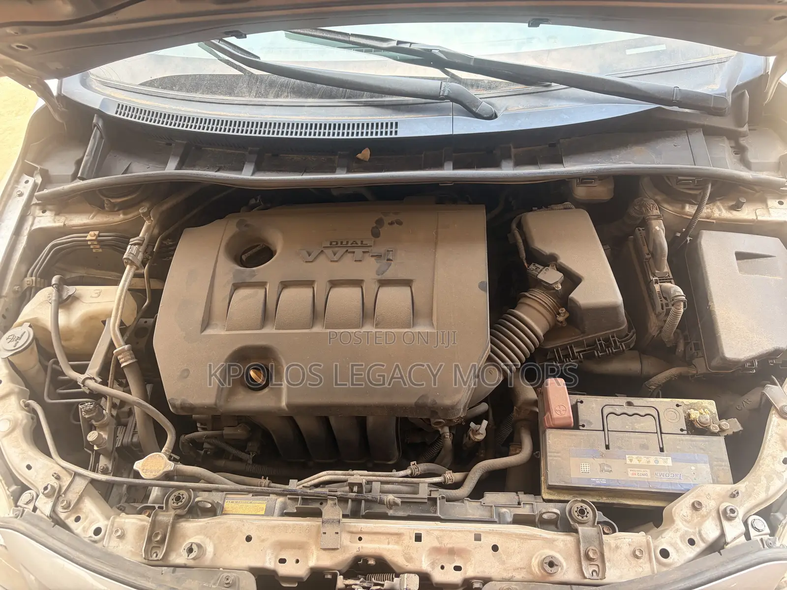 Toyota Corolla LE 4dr Sedan (1.8L 4cyl 4A) 2011 Silver