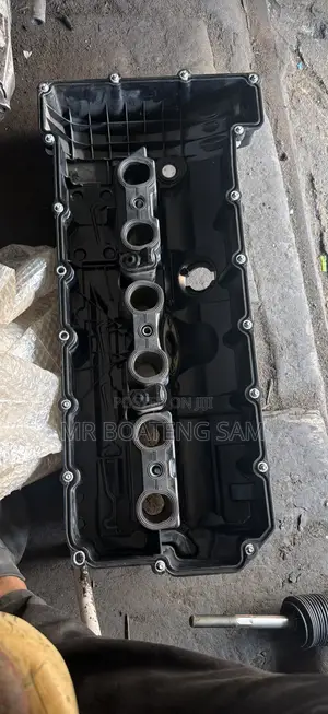 BMW 128i, 328i, 528i, X3, X5, and Z4 Valve Cover