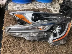 2020 Toyota Corolla LE Headlight (Foreign Used – Premium OEM)