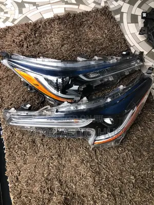 2020 Toyota Corolla LE Headlight (Foreign Used – Premium OEM)
