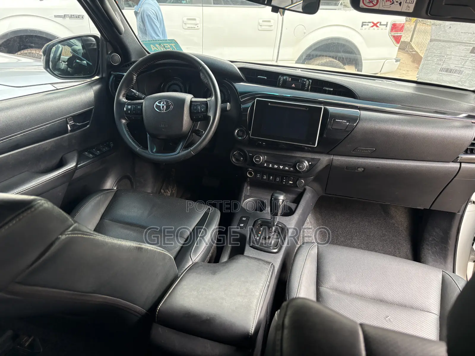 Toyota Hilux 2020 White