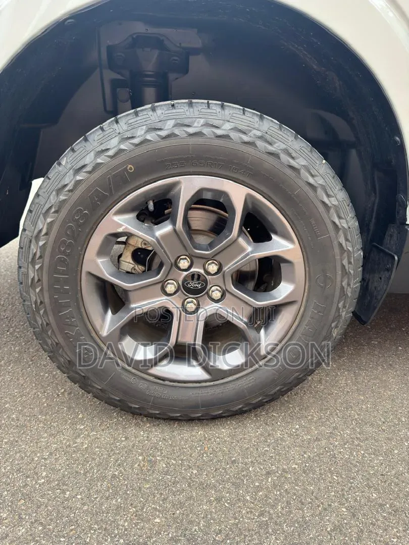 Ford Maverick XLT SuperCrew SB 2023 Gray