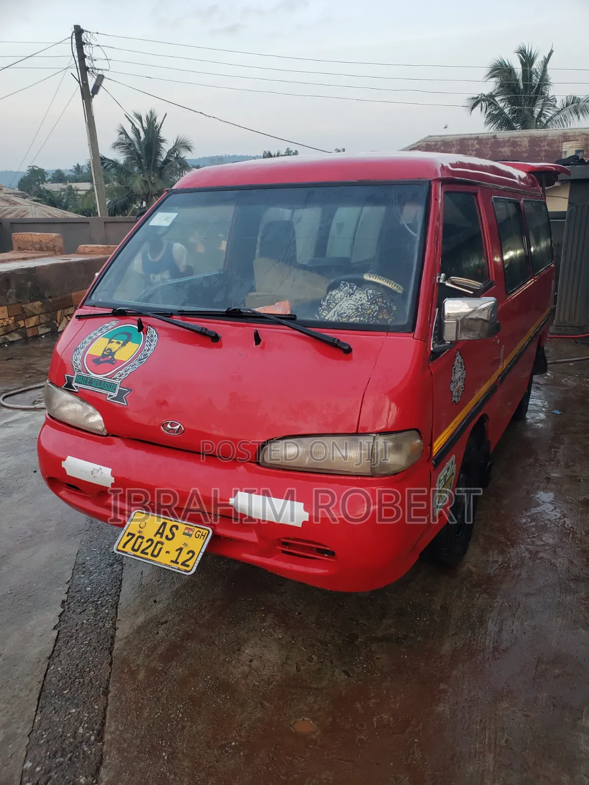 Hyundai H-100 2004 Red