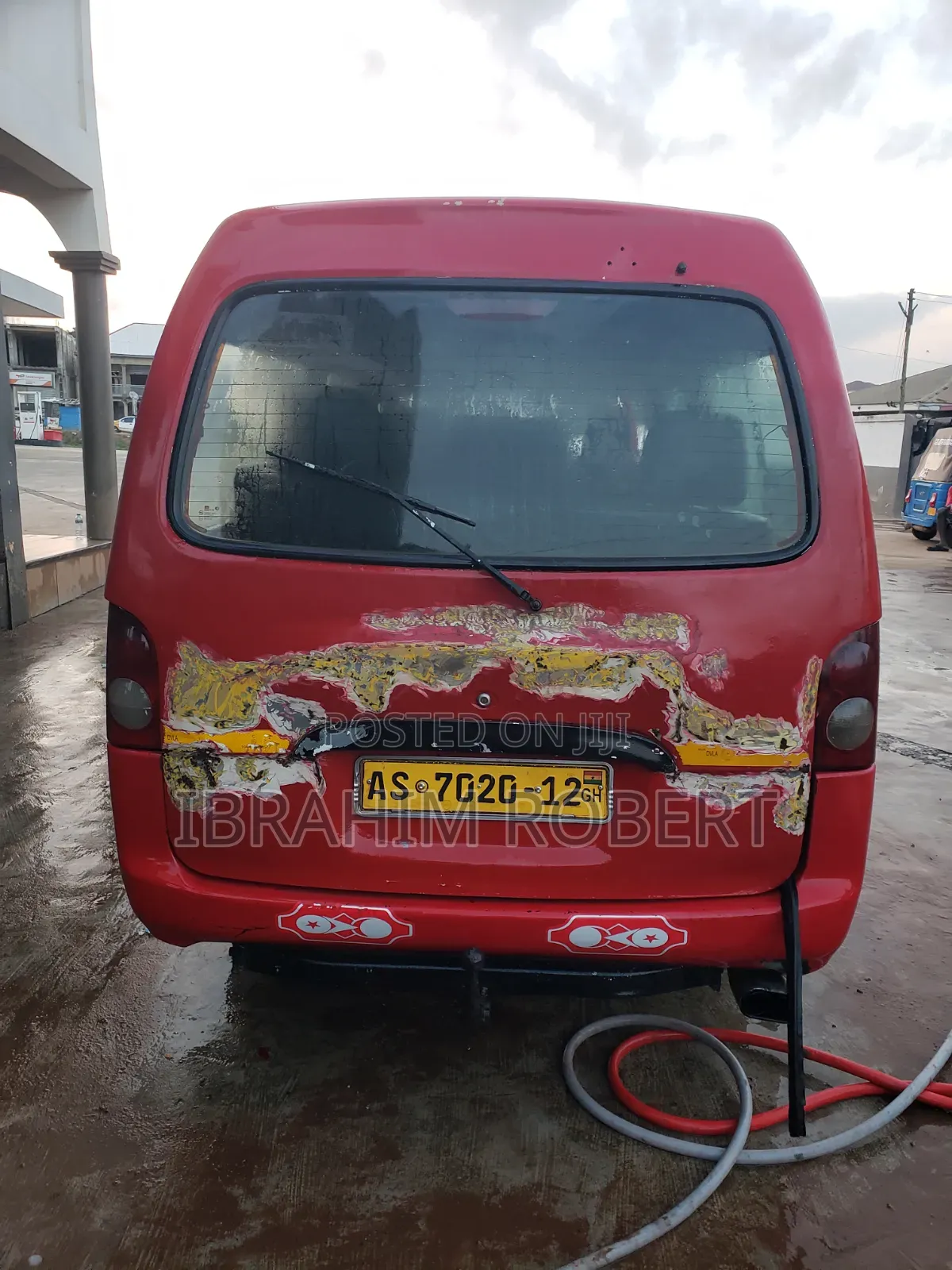 Hyundai H-100 2004 Red