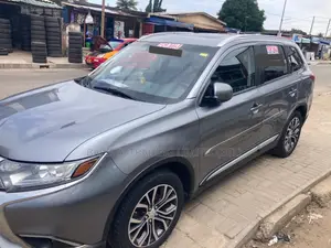 Mitsubishi Outlander SEL AWC 2018 Gray