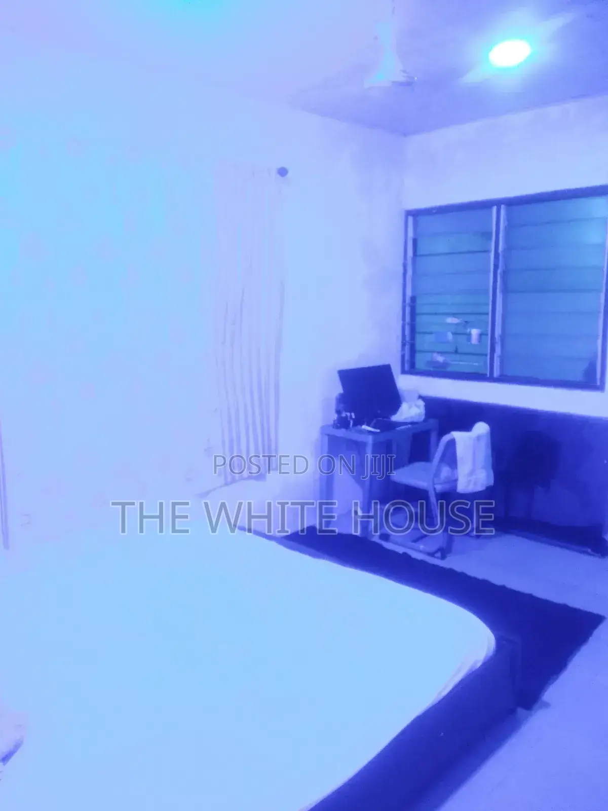 Mini Flat in Labone, Coffee Shop Area for rent
