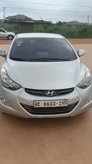 Hyundai Elantra 2013 Silver