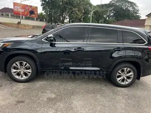 Toyota Highlander XLE V6 4x4 (3.5L 6cyl 6A) 2016 Black