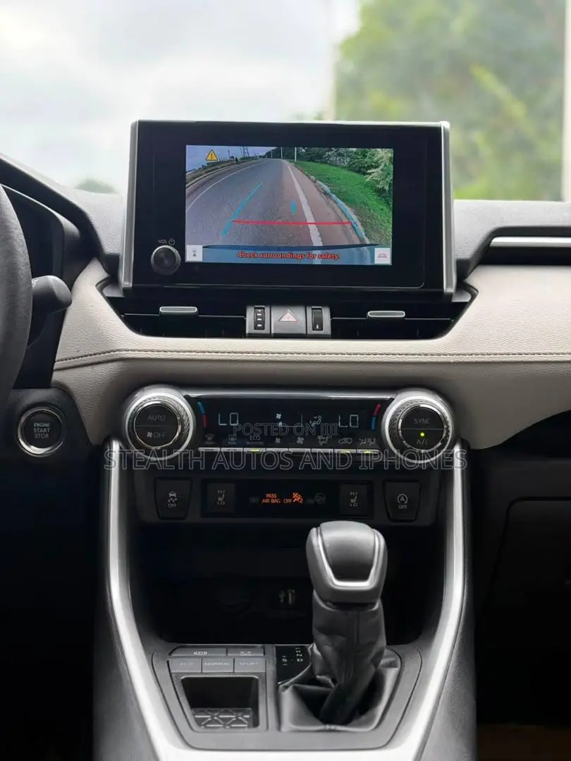 Toyota RAV4 XLE Premium AWD 2023 Gray