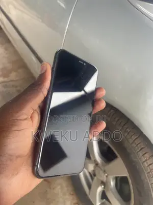 Apple iPhone 11 64 GB Black