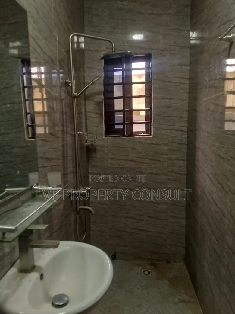 2bdrm Apartment in Housing Down for rent