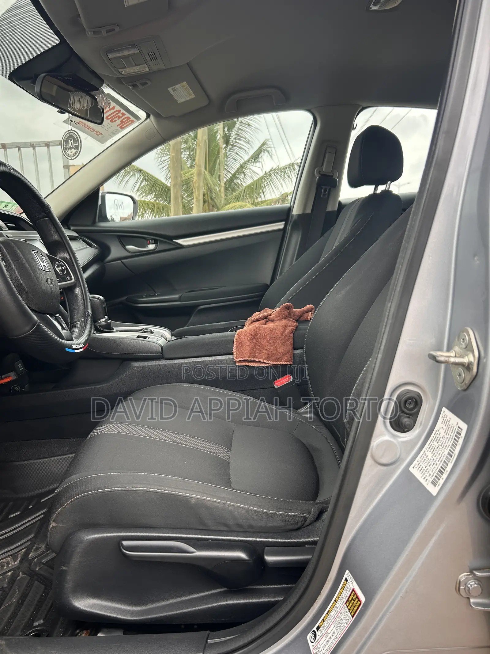 Honda Civic LX Sedan 2019 Silver