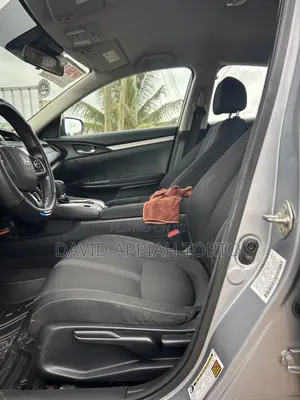 Honda Civic LX Sedan 2019 Silver