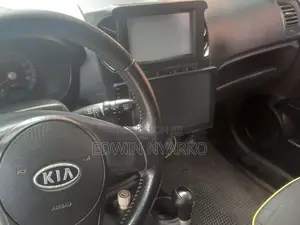 Kia Morning 2011 Green