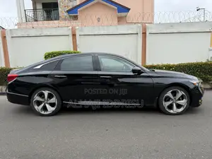 Honda Accord Touring 2.0T 2020 Black