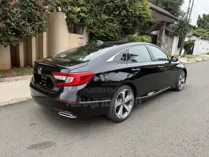 Honda Accord Touring 2.0T 2020 Black