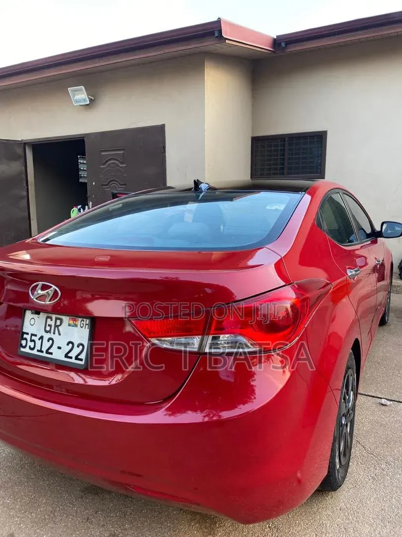 Hyundai Elantra 2013 Red