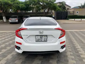 Honda Civic EX 4dr Sedan (2.0L 4cyl) 2017 White