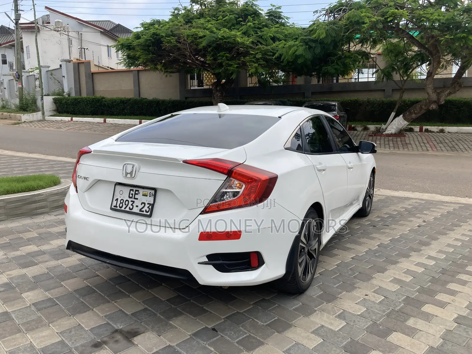 Honda Civic EX 4dr Sedan (2.0L 4cyl) 2017 White