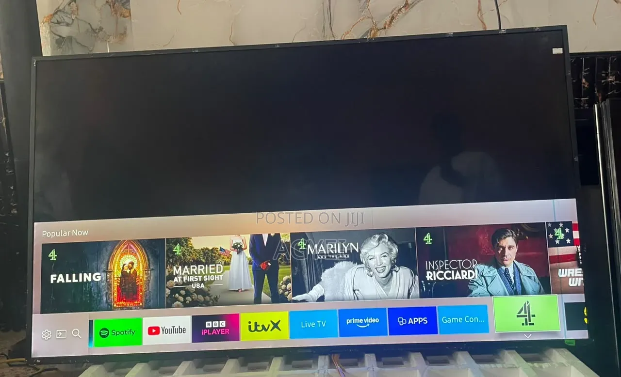 Samsung TV 55 Inches Uhd Smart 