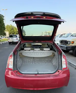 Toyota Prius 2015 Red