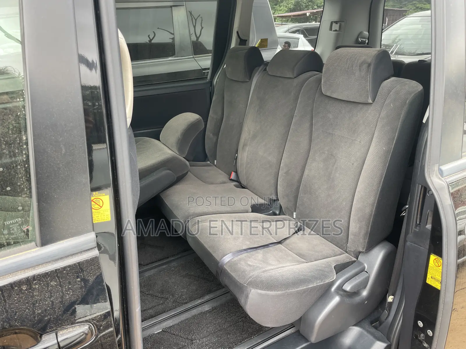 Toyota Voxy X L Edition 2WD 8-Seater 2010 Black