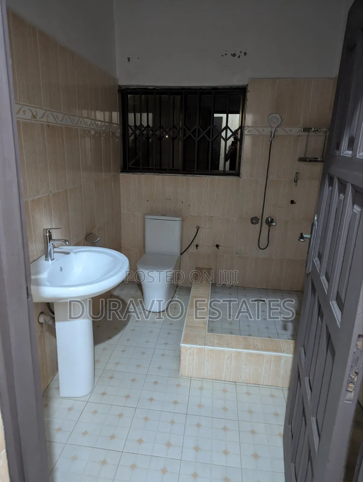 1bdrm Apartment in Atwima Takyiman, Kumasi Metropolitan for rent